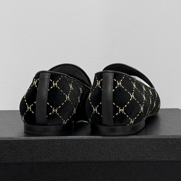 Chanel Moccasin Loafer - Picture 3 of 11